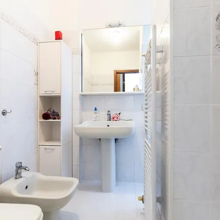 Pisani 4 *