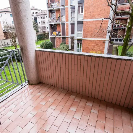 Apartman Pisani 4 *